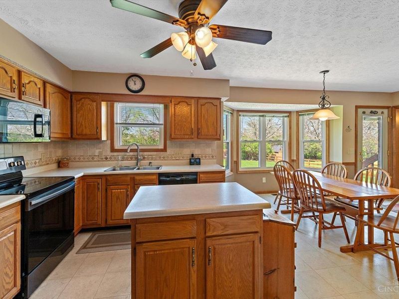 6717 Raven Court, Hamilton, OH 45011 Photo 12