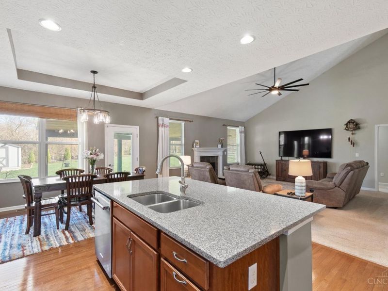 5904 Ashlyn Court, Liberty Township, OH 45044 Photo 12