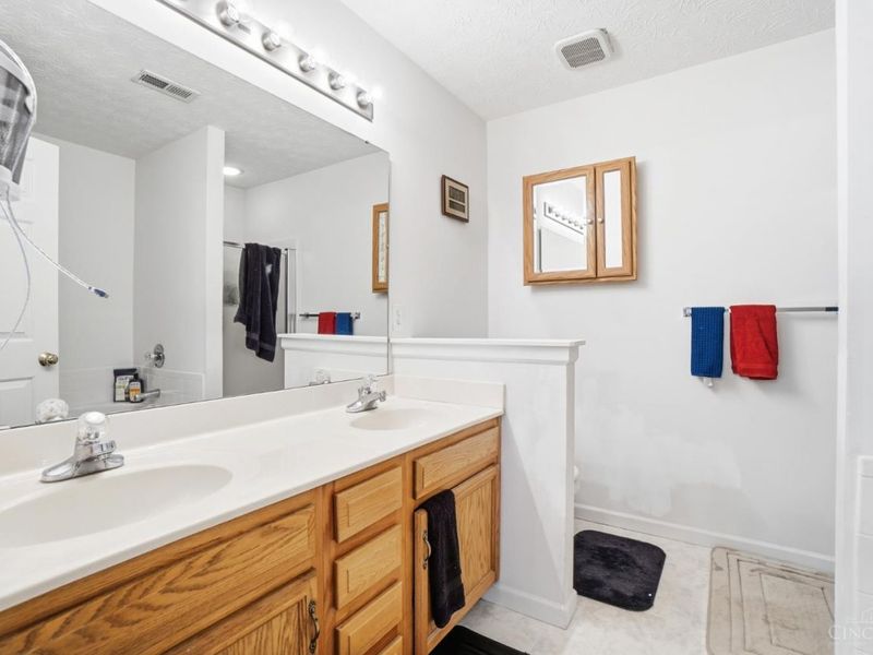 151 Arbor Glen Court, Maineville, OH 45039 Photo 24