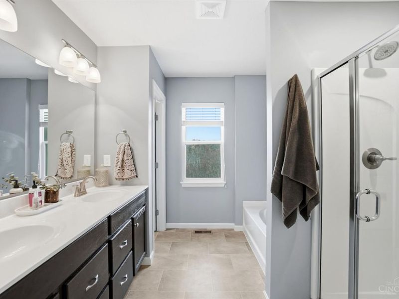 2794 Buckridge Drive, Miami Twp, OH 45233 Photo 32