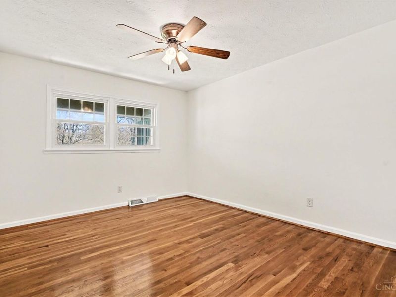 10729 Wellerwoods Drive, Montgomery, OH 45242 Photo 14