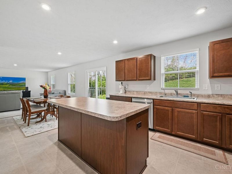 4910 Allens Ridge Drive, Morrow, OH 45152 Photo 9