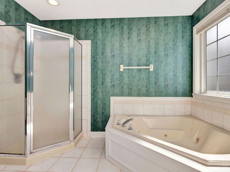 8552 Deerway Drive, Sycamore Township, OH 45236 Photo 17