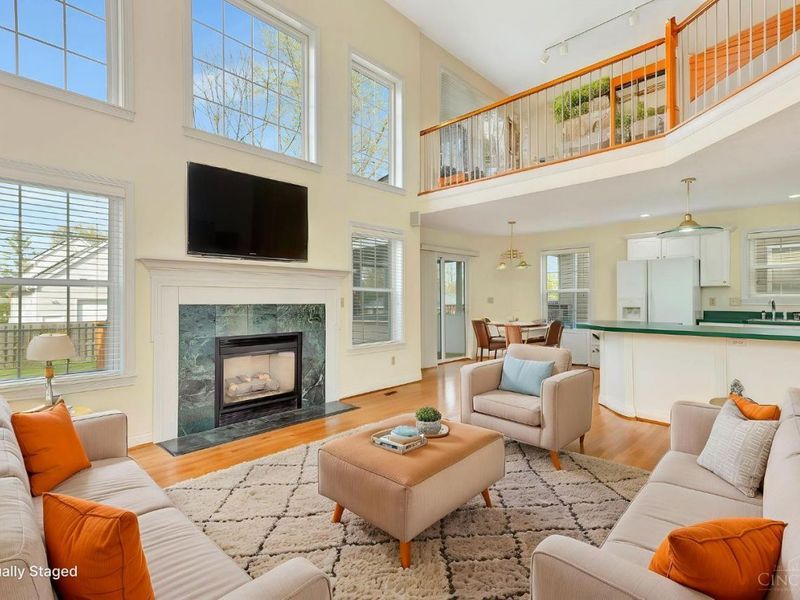 8552 Deerway Drive, Sycamore Township, OH 45236 Photo 2