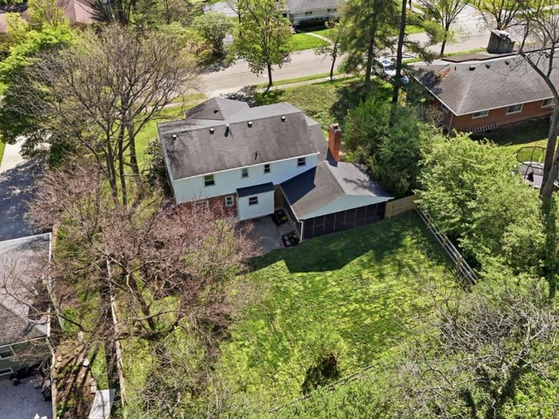 1405 Holman View Drive, Wyoming, OH 45215 Photo 3