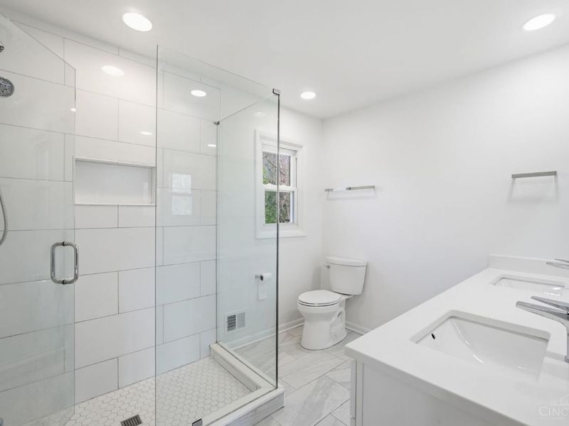 1405 Holman View Drive, Wyoming, OH 45215 Photo 31