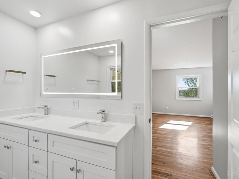 1405 Holman View Drive, Wyoming, OH 45215 Photo 32