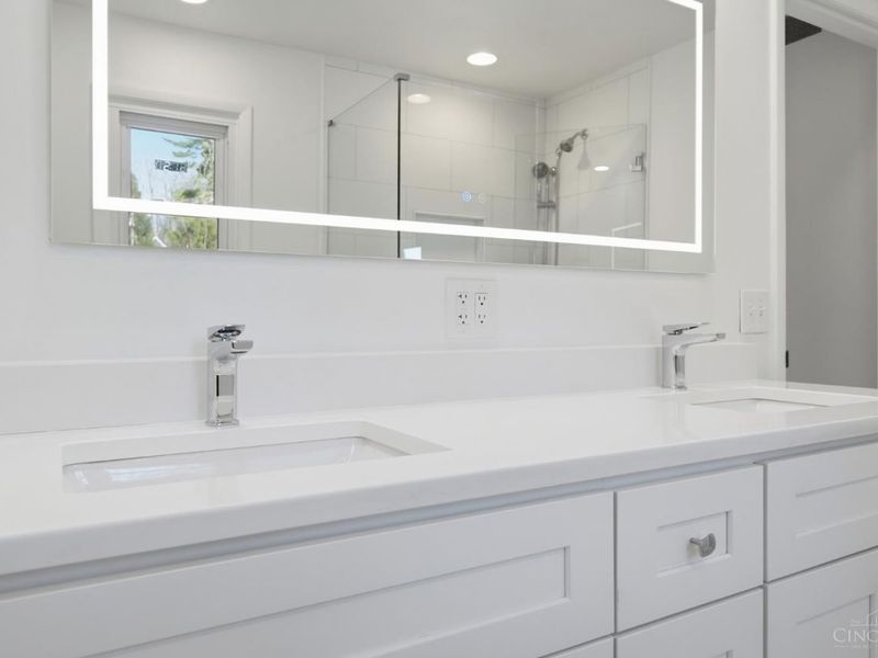 1405 Holman View Drive, Wyoming, OH 45215 Photo 33