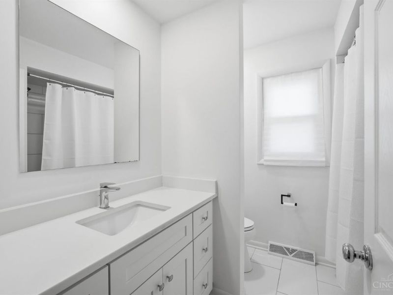 1405 Holman View Drive, Wyoming, OH 45215 Photo 38