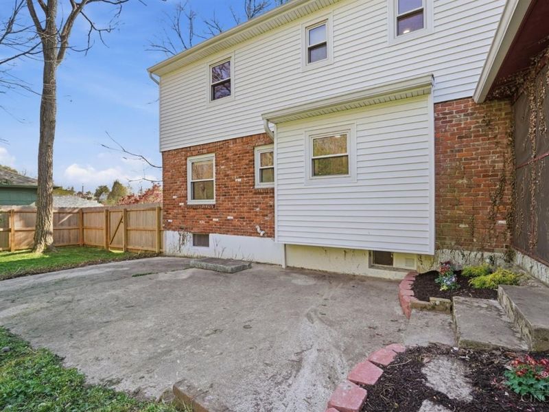 1405 Holman View Drive, Wyoming, OH 45215 Photo 58