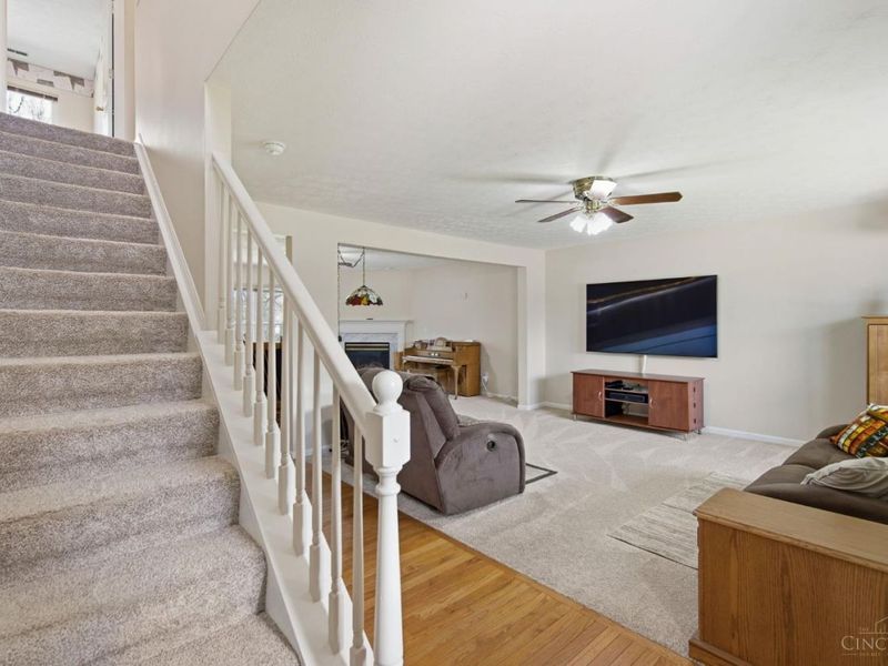 8080 Kings Court, Hamilton Twp, OH 45039 Photo 6