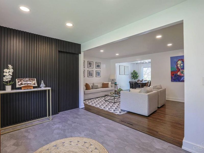 7212 Crinstead Court, Madeira, OH 45243 Photo 5