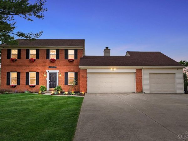 921 Briarwood Court, Mason, OH 45040