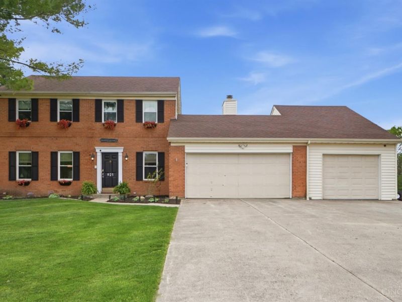 921 Briarwood Court, Mason, OH 45040 Photo 4