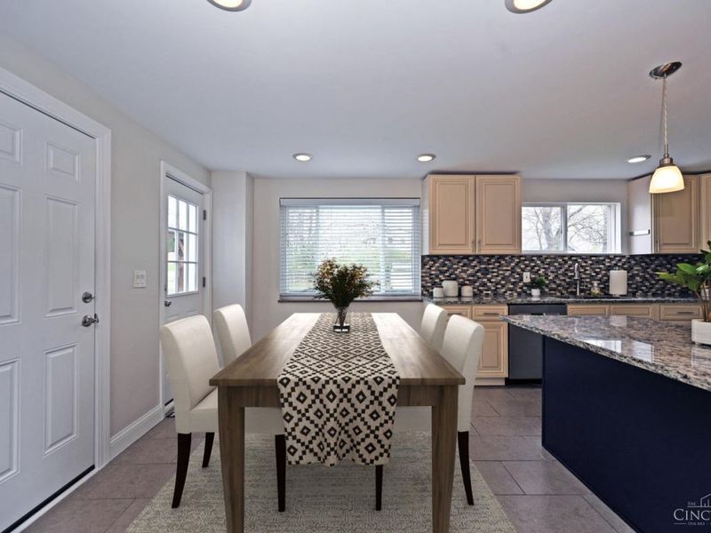 10178 Zig Zag Road, Blue Ash, OH 45242 Photo 11