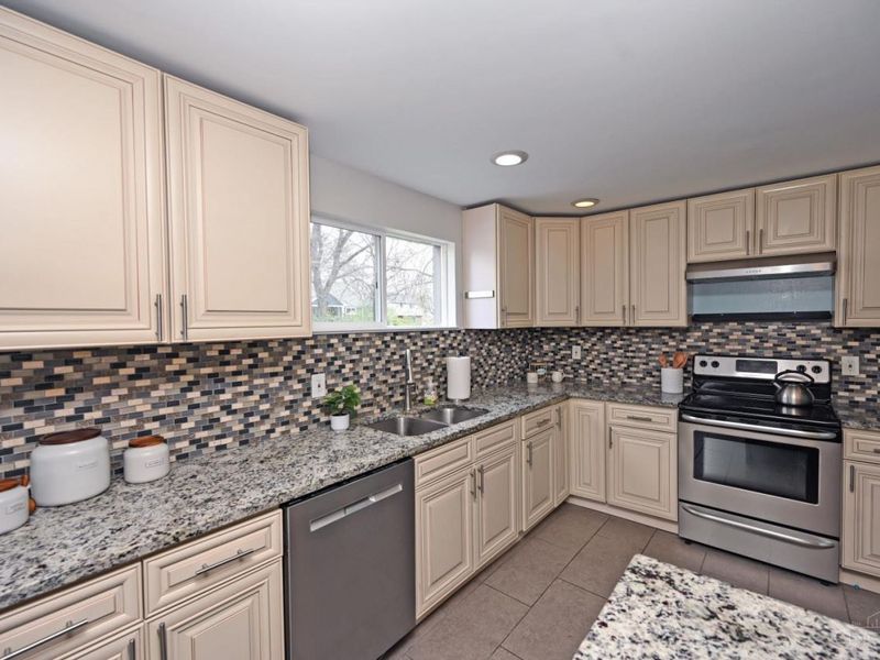 10178 Zig Zag Road, Blue Ash, OH 45242 Photo 17