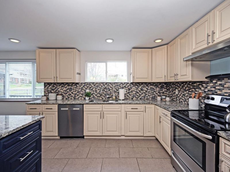 10178 Zig Zag Road, Blue Ash, OH 45242 Photo 20