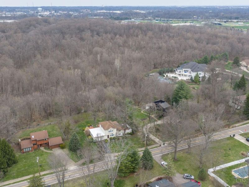 10810 Deerfield Road, Montgomery, OH 45242 Photo 8