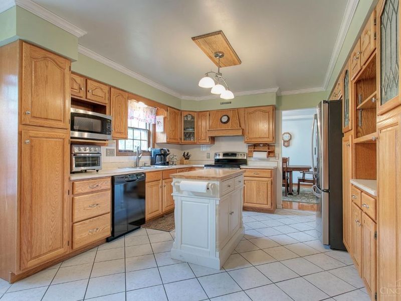 3169 John Gray Road, Colerain Township, OH 45251 Photo 5