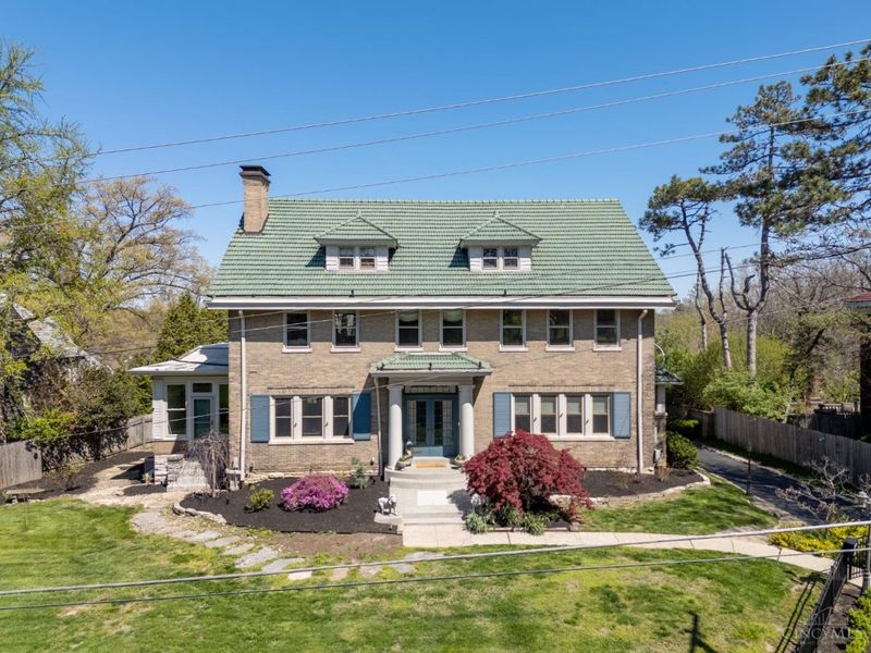 718 Clinton Springs Avenue, Cincinnati, OH 45229 Photo 1