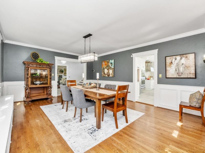 718 Clinton Springs Avenue, Cincinnati, OH 45229 Photo 21