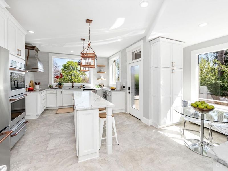 718 Clinton Springs Avenue, Cincinnati, OH 45229 Photo 23