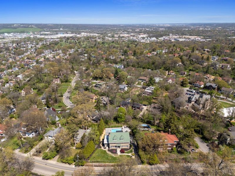 718 Clinton Springs Avenue, Cincinnati, OH 45229 Photo 50