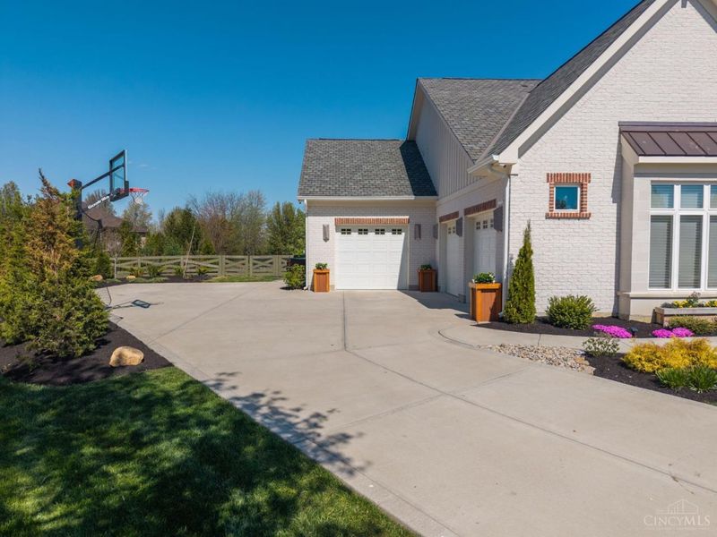 6604 Southampton Lane, West Chester, OH 45069 Photo 4