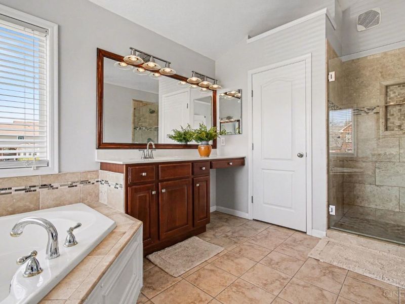 7277 Susan Springs Drive, West Chester, OH 45069 Photo 12