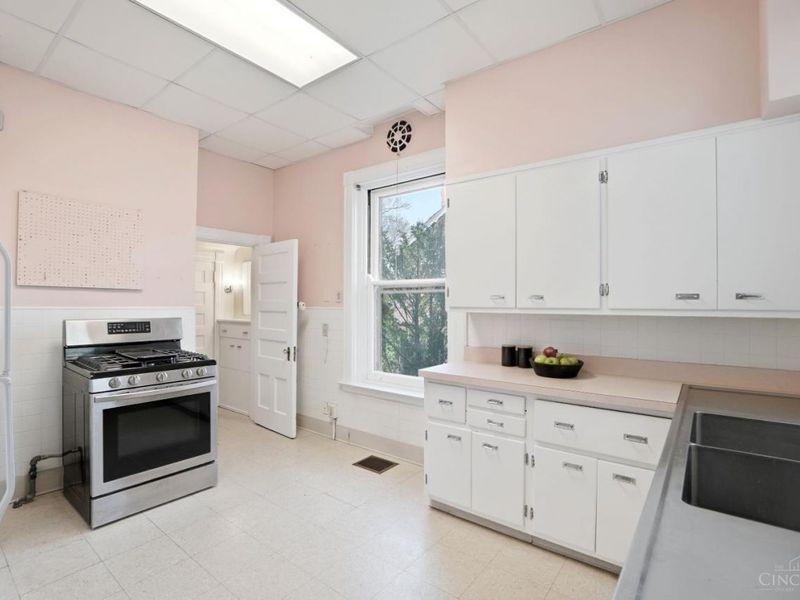 3990 Beechwood Avenue, Cincinnati, OH 45229 Photo 17