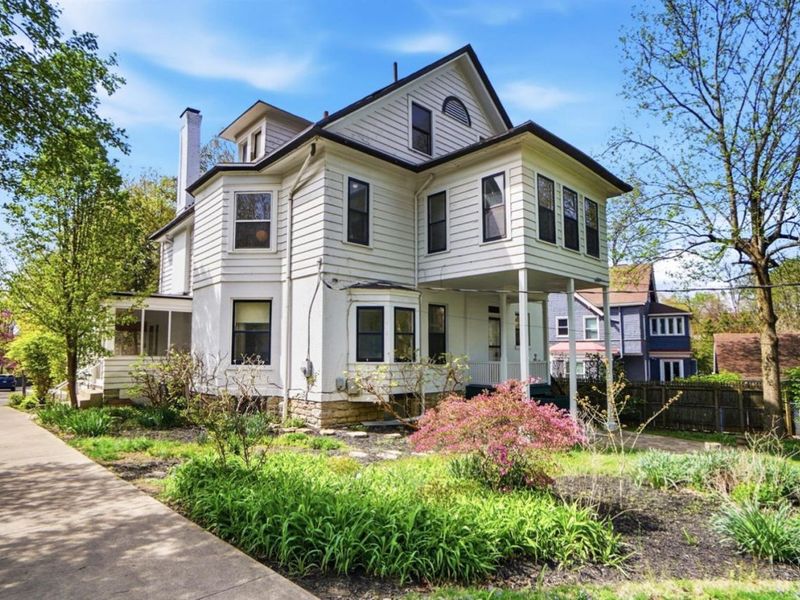 3990 Beechwood Avenue, Cincinnati, OH 45229 Photo 2