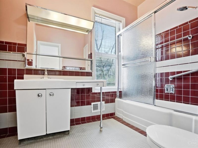 3990 Beechwood Avenue, Cincinnati, OH 45229 Photo 24