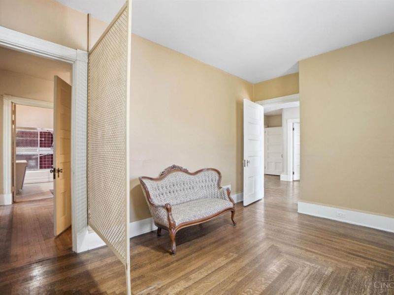 3990 Beechwood Avenue, Cincinnati, OH 45229 Photo 28