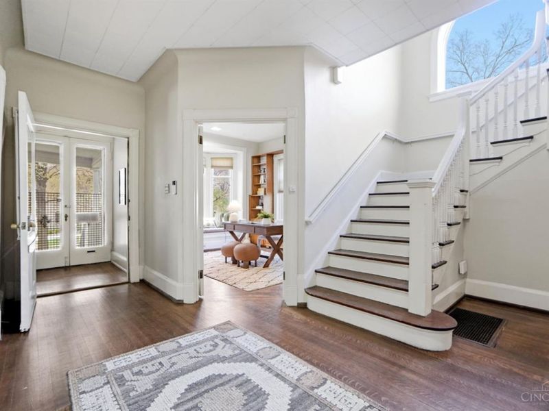 3990 Beechwood Avenue, Cincinnati, OH 45229 Photo 4