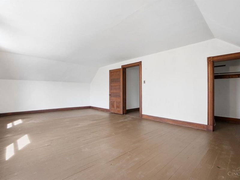 3990 Beechwood Avenue, Cincinnati, OH 45229 Photo 47