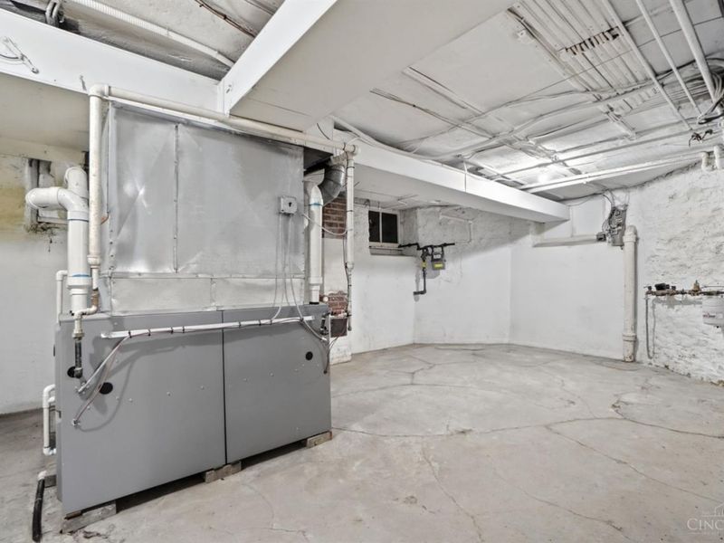 3990 Beechwood Avenue, Cincinnati, OH 45229 Photo 50