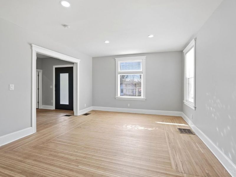 2978 Wardall Avenue, Cincinnati, OH 45211 Photo 14