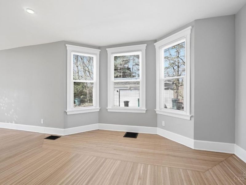 2978 Wardall Avenue, Cincinnati, OH 45211 Photo 19