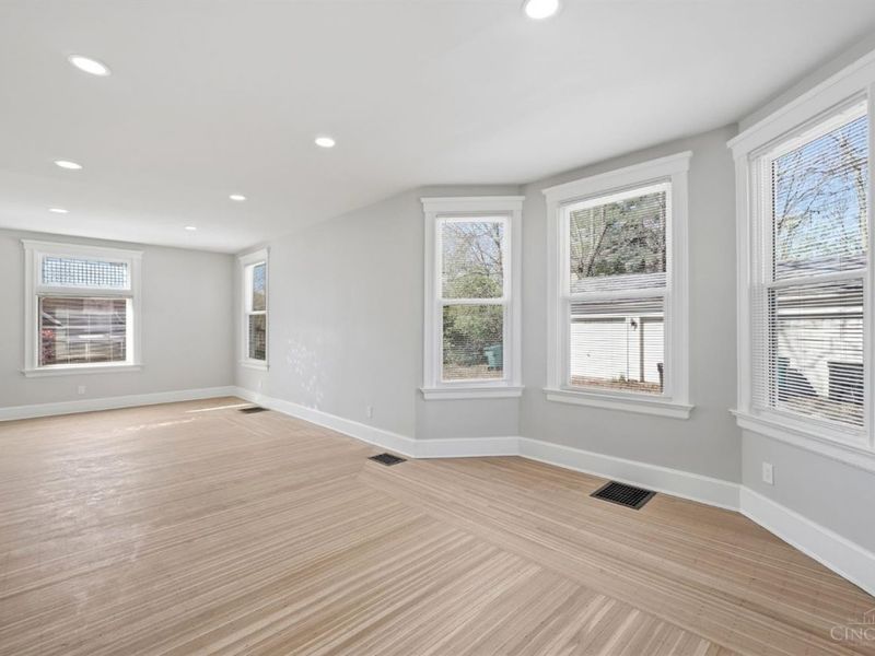 2978 Wardall Avenue, Cincinnati, OH 45211 Photo 21