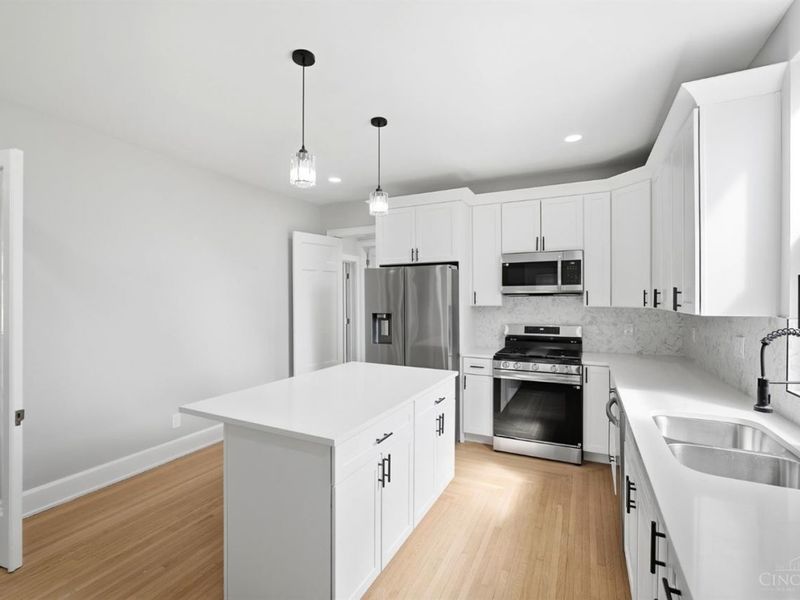 2978 Wardall Avenue, Cincinnati, OH 45211 Photo 24