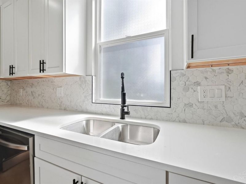 2978 Wardall Avenue, Cincinnati, OH 45211 Photo 27