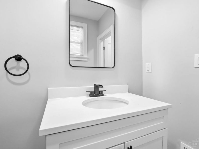 2978 Wardall Avenue, Cincinnati, OH 45211 Photo 38