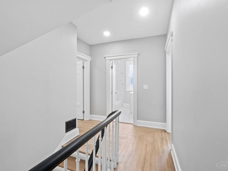 2978 Wardall Avenue, Cincinnati, OH 45211 Photo 43