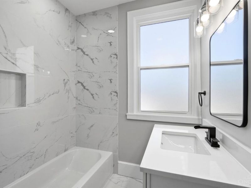 2978 Wardall Avenue, Cincinnati, OH 45211 Photo 46