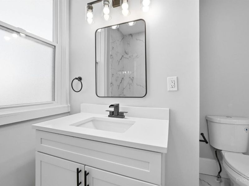 2978 Wardall Avenue, Cincinnati, OH 45211 Photo 47