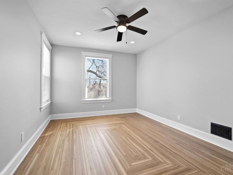 2978 Wardall Avenue, Cincinnati, OH 45211 Photo 51