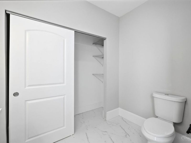 2978 Wardall Avenue, Cincinnati, OH 45211 Photo 58