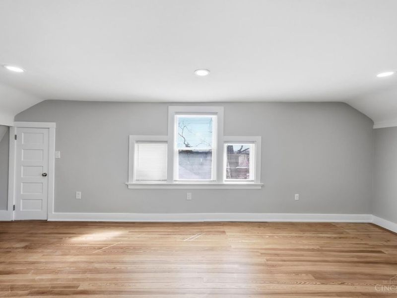 2978 Wardall Avenue, Cincinnati, OH 45211 Photo 70