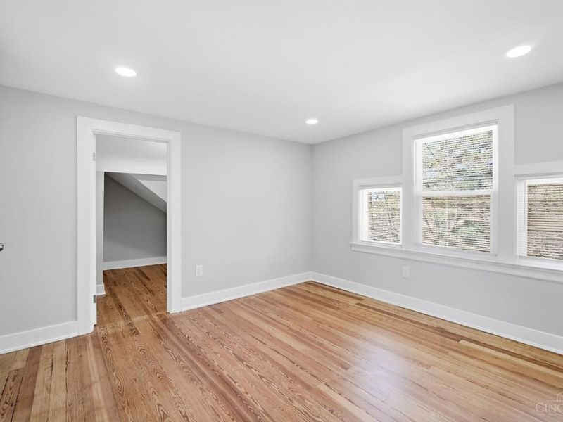 2978 Wardall Avenue, Cincinnati, OH 45211 Photo 72