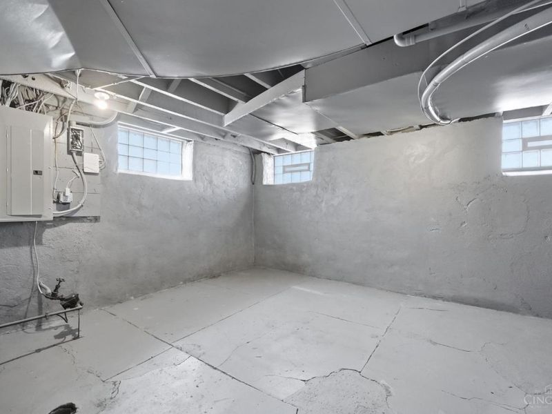 2978 Wardall Avenue, Cincinnati, OH 45211 Photo 81